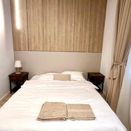 Nice Flat In Villa Near Old Town Бухарест Екстер'єр фото
