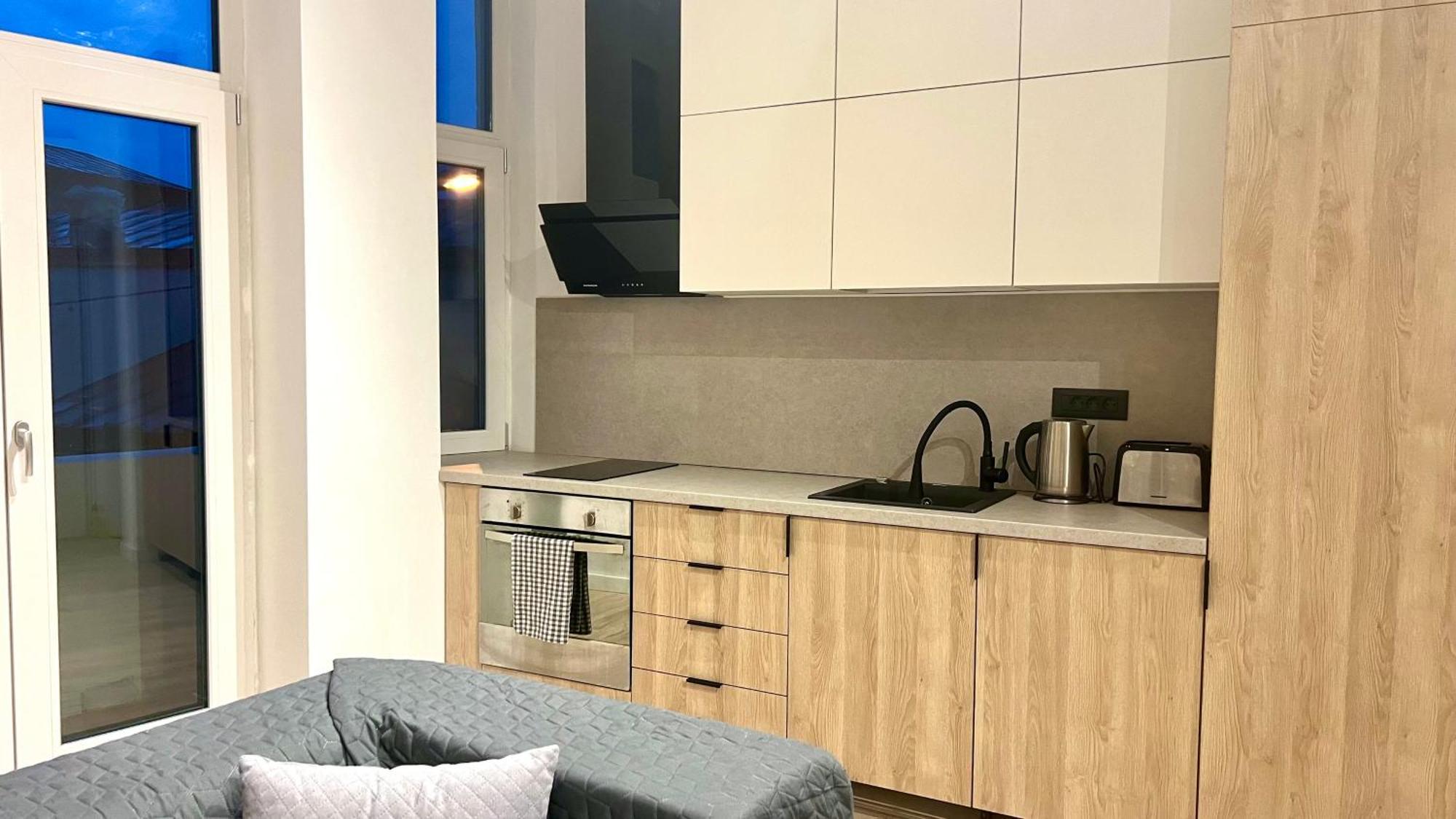 Nice Flat In Villa Near Old Town Бухарест Екстер'єр фото